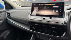 Nissan Qashqai 1.3 DiG-T MH Acenta Premium 5dr Petrol Hatchback